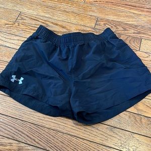 YOUTH UNDER ARMOUR SHORTS